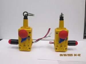 LOT OF (2) OMRON STI ER6019 EMERGENCY STOP SWITCH (SHELF C2) - Picture 1 of 3