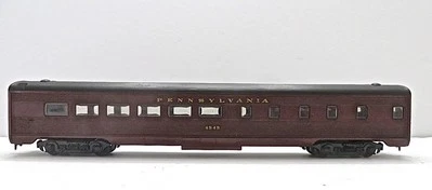 HO Pennsylvania Fluted Side Passenger Coach in Tuscan Red Car - Image 1 of 4