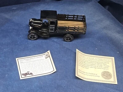 Model Car "1923 Chevrolet Series D-1 Ton Truck, National Motor Museum Mint EUC  - Image 1 of 4