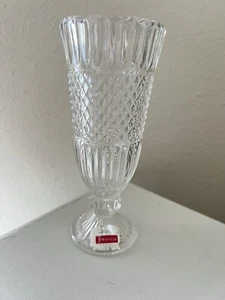 Vintage Fostoria American Round Footed Lead Crystal Bud Vase 6 Inches Tall - Picture 1 of 8