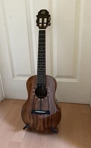 Snail S20T All Solid Flamed Acacia Tenor Ukulele with Cordoba deluxe gig bag - Picture 1 of 15