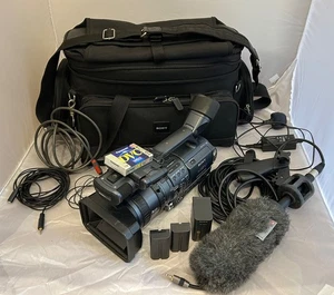 Sony Handycam HDR-FX1E with Sennheiser Microphone 4 Batteries Bag & Accessories - Picture 1 of 8