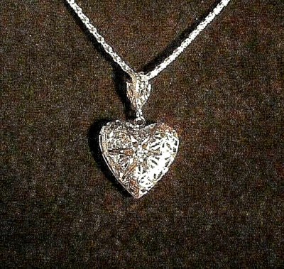 Collar tejido 22" medallón foto corazón filigrana plateado para mujer (#751) NUEVO Foto 1 de 3