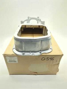 New OEM Mitsubishi 1.8 2.0 Oil Pan 2009-2007 Pajero IO Montero Pinin MD365958 - Picture 1 of 5