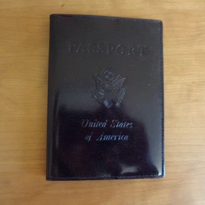 Unisex Abas schwarz Lackleder faltbare Reisepasshülle Etui Made in USA - Bild 1 von 6