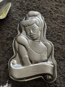 Disney Cinderella Princess Cake Pan WILTON Disney Baking Mold 2105-7475 Vintage - Picture 1 of 3