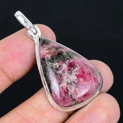 Colgante hecho a mano de rodonita enchapado en plata 925 de 2,13" Foto 1 de 3