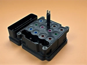 Módulo de control ABS 68212478AB/Genuino Mopar Jeep 2014-2017 P68212478AB - Imagen 1 de 4