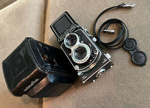 [Near Mint w/ Case] Minolta AutoCord TLR Film Camera 75mm f/3.5 Lens