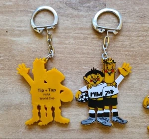 FIFA WORLD CUP Tip Tap Schlüsselanhänger WM 1974 Maskottchen Fußballfigur - Bild 1 von 6