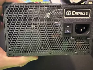 EPM1200EWT Enermax Platimax 1200W 12V Multiple Rail 80 - Picture 1 of 5