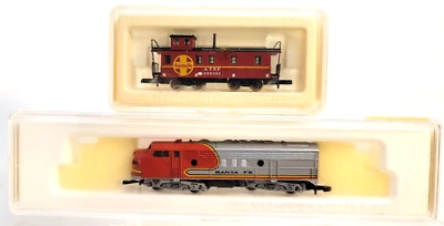 Z Marklin 8860 EMD F7 Santa Fe ATSF Diesel loco+CC (Tested) +8636 Caboose w/case - Image 1 of 4