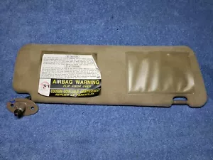 1996-02 TOYOTA 4RUNNER WINDSHIELD SUN VISOR MIRROR SUNSHADE TAN BEIGE DRIVER OEM - Foto 1 di 8