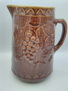 Jarra jarra esmaltada marrón cerámica de colección 9" uvas North Star Mark 80 oz - Imagen 1 de 4