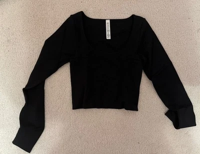 Top corto Athleta manga larga recorrido, talla XXS y XS (ver descripción) Foto 1 de 4