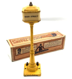 Lionel #57 Main St/Broadway Prewar Lamp Post in Original Box - Picture 1 of 4