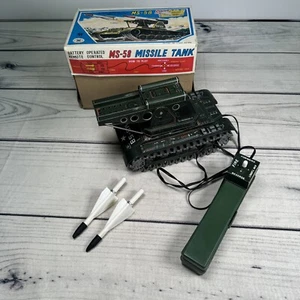Carro armato missilistico latta vintage Masudaya Modern Toys MS-58 in scatola originale - Foto 1 di 22