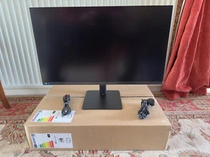 Samsung LS27D800U ViewFinity 27" 4K Monitor - Picture 1 of 3