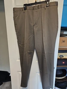 NEW Dockers Pants Mens 40x30 Iron Free Classic Fit  - Picture 1 of 5