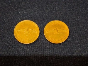 Rare 1867-1967 Canadian Memorial One Cent Piece (QUEEN ELIZABETH II + ROCK DOVE) - Picture 1 of 2