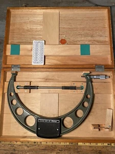 Mitutoyo 103-226 Outside Micrometer Baked-Enamel Ratchet Stop 11-12" Wooden Box - Picture 1 of 11