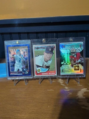Football And Baseball Mystery Pack 10 Cards And 2 Packs And A Guaranteed Hit - Image 1 of 4