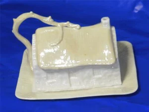 Casa de queso/mantequilla Irish Belleek con placa inferior en excelente condición 6a marca - Imagen 1 de 9
