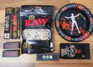 Smoking care packages | Black Rolling Papers Set, metal shredder / ashtray set - Picture 1 of 4