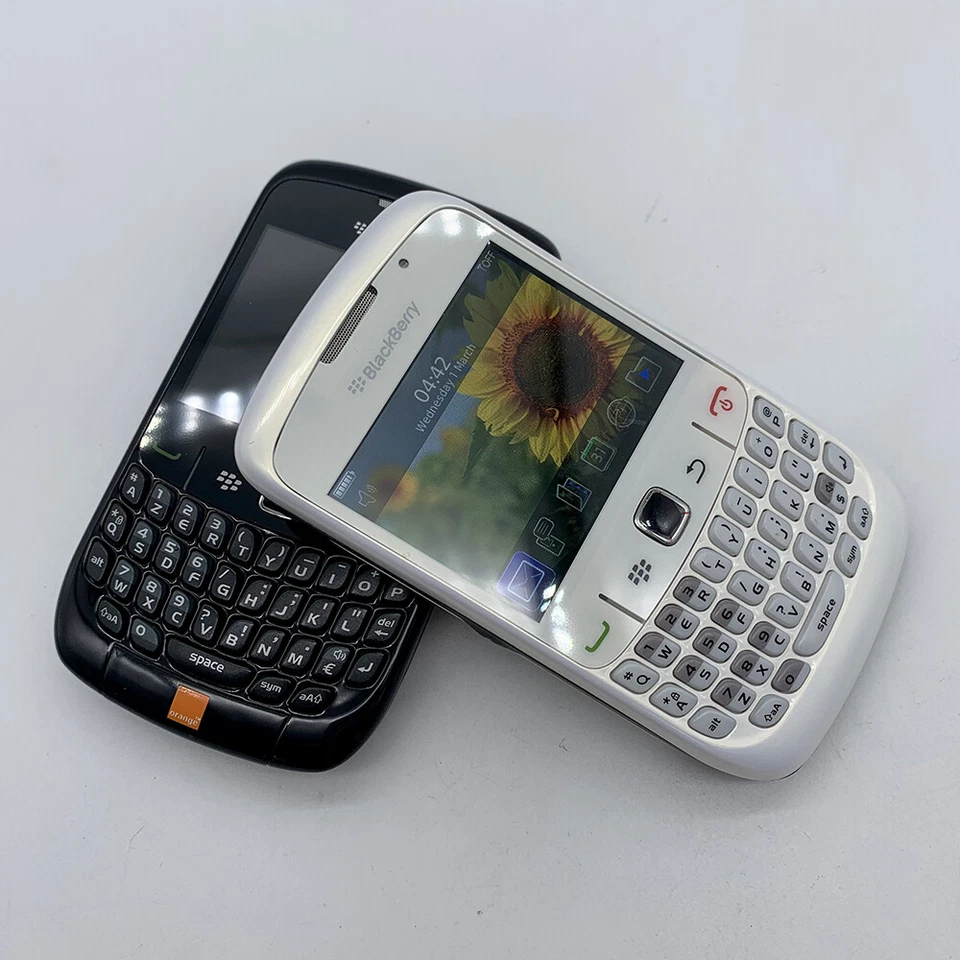 Unlocked Original BlackBerry 8520 GSM 2G 850/900/1800/1900 BlackBerry OS Phone - Image 1 of 4
