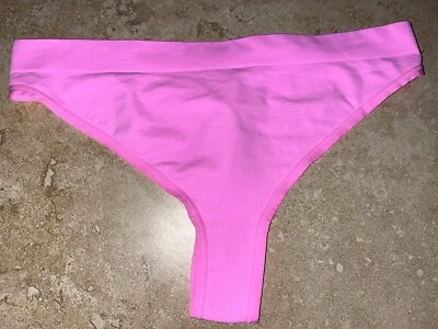 Nuevo con etiquetas Tanga Panty Intimately By Free People Rosa Chicle XS/S Foto 1 de 2