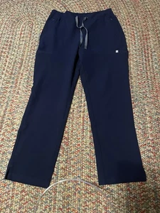 WOMEN'S FIGS SCRUB PETITE STYLE CARGO NAVY COLOR PANTS SIZE M PETITE NWT - Picture 1 of 2