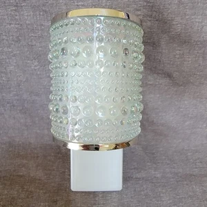 Bath & Body Works Iridescent Hobnail Lighted Wallflowers Fragrance Diffuser - Picture 1 of 9