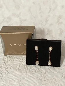 Avon Pearlesque Illusion Pierced Earrings Surgical Steel Posts Jewelry tblaw1 - Picture 1 of 12