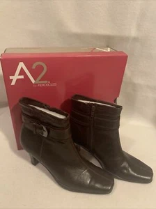 A2 by Aerosoles Stiefeletten "Cinch of Luck" braun Schnalle Reißverschluss Seiten Gr. 7,5 NEU - Bild 1 von 9