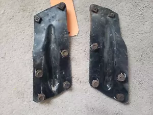 1966 66 Chevrolet Impala Belair front firewall to inner fender mounting brackets - Bild 1 von 2