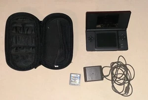 Nintendo DS Lite Crimson Handheld System Charger Case & Super Mario Game - Picture 1 of 8