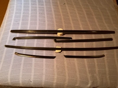 1983-1988 Monte Carlo SS Regal GN Black Windshield & Rear Glass Molding Set Foto 1 de 4