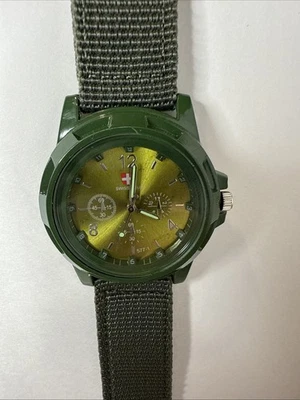 Часы в военном стиле Oruss оливковый нейлоновый ремешок, серебристый циферблат - Изображение 1 из 2