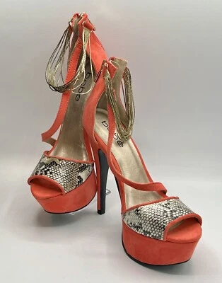 Sandalias BEBE Naranja Peeptoe Detalle Cadena Dorada y Tacones Plataforma 5.5”/1.5” Talla 6.5 Foto 1 de 4