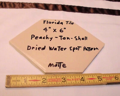 1 pc. Azulejo de cerámica hexagonal de 4" X 6" con cáscara de melocotón-bronceado: cristal esmaltado, Florida Co. Foto 1 de 4