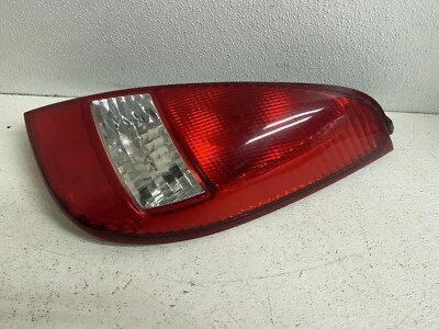 Luz trasera para pasajero derecho Suzuki Aerio Wagon 2002-2004 Foto 1 de 4