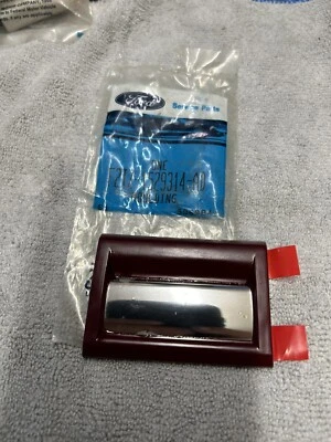 Conjunto de moldura Ford F2TZ-1529314-AD - trasero 1992-1995 Ford F150/250 granate Foto 1 de 3