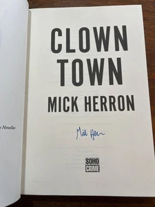 Clown Town by Mick Herron Signed 1st Brand New Hardcover Slough House 2025 - Picture 1 of 5