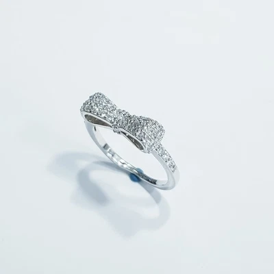 Anello Fiocco in Argento 925 Rodiato con Zirconi (Misura Regolabile) - Immagine 1 di 4