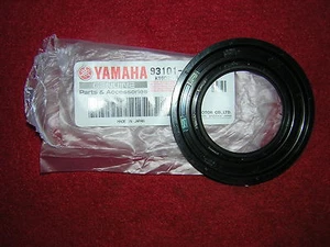 Yamaha TZ250 '91-'10 Centre Crank Oil Seal. Genuine Yamaha. New, ( - Picture 1 of 1