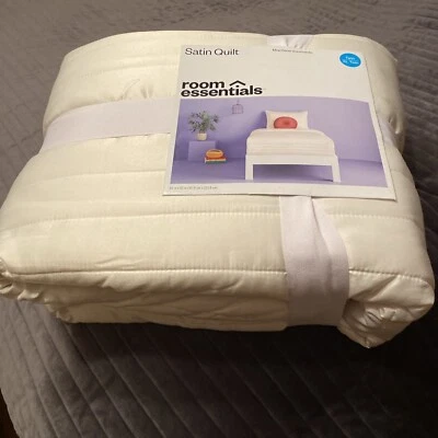 Satin Quilt - Room Essentials Twin/Twin Extra Long Ivory Brand New - Image 1 of 4