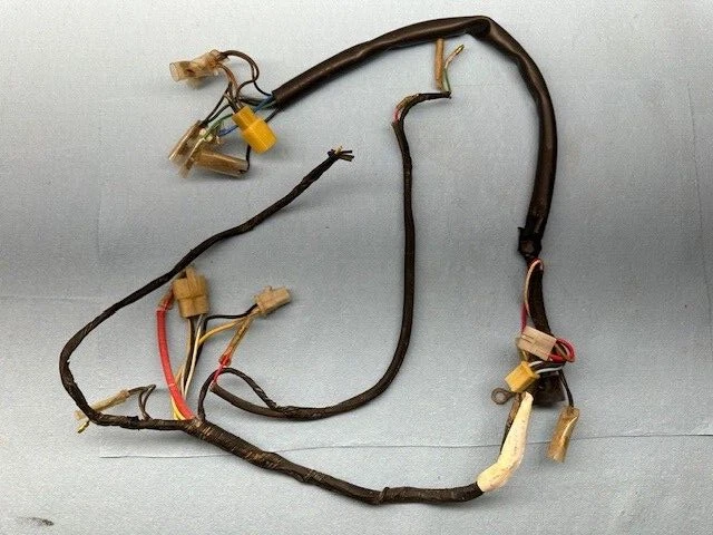 雅马哈 XT200 XT200 XT 125 原始设备制造商线束主房 15A-82590-00-00 — 第 1/4 张图片