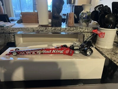 Diecast Dragster Budweiser Top Fuel 1999 Kenny Bernstein 20th Anniversary 1:24 Foto 1 de 4