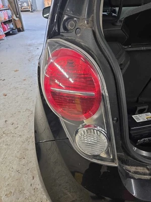 Conjunto de luz trasera izquierda usado se adapta a: Chevrolet Spark 2014 grado A izquierdo Foto 1 de 4