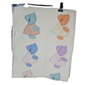 Vintage 1930's Hand Sewn Sunbonnet Sue Crib Quilt (Box J) - Picture 1 of 10